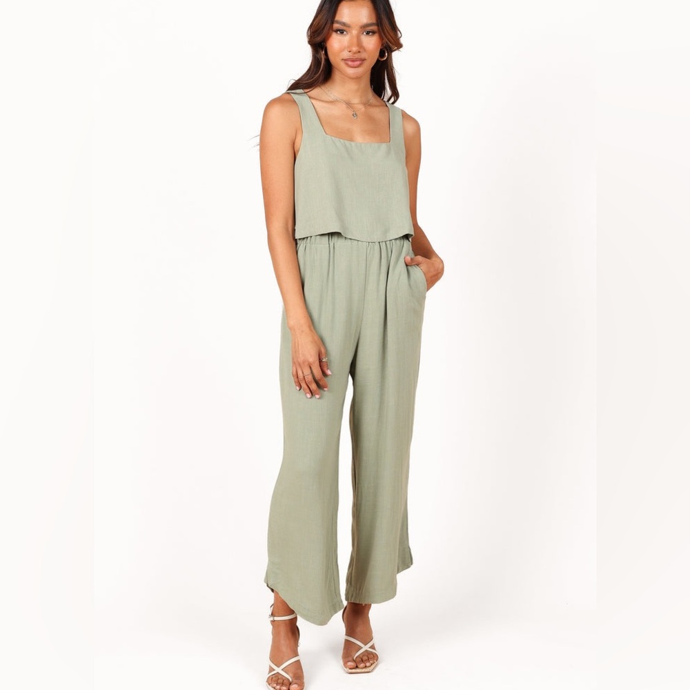 Petal and Pup sage green linen set